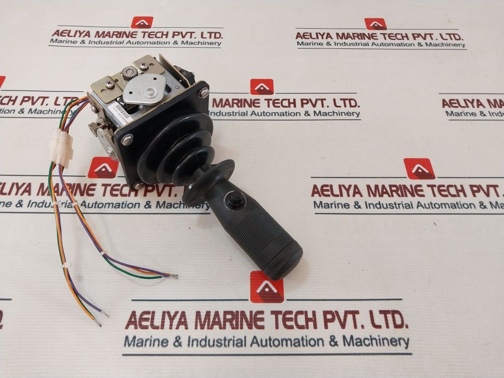 Oem Controls Js6M11517 Joystick Controller Qah1777 001