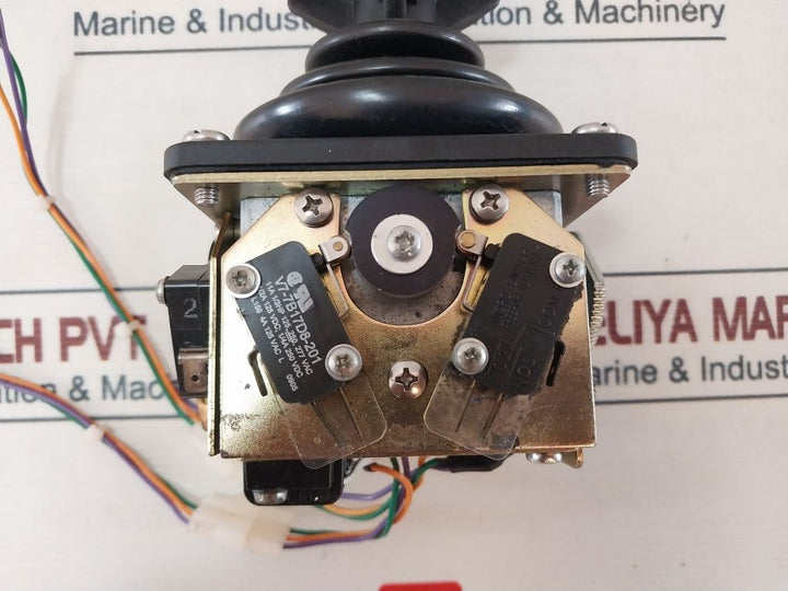 Oem Controls Js6M11517 Joystick Controller Qah1777 001