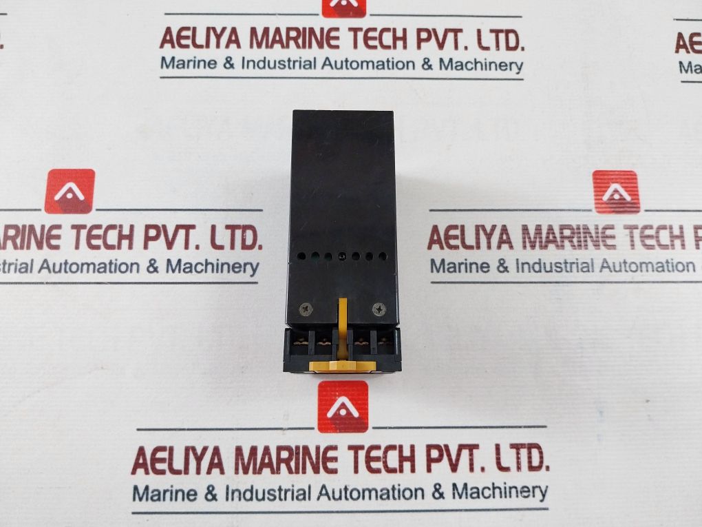 Ohnishi Electric Me-103 Dc V To V Signal Transmitter With Base Ac110V