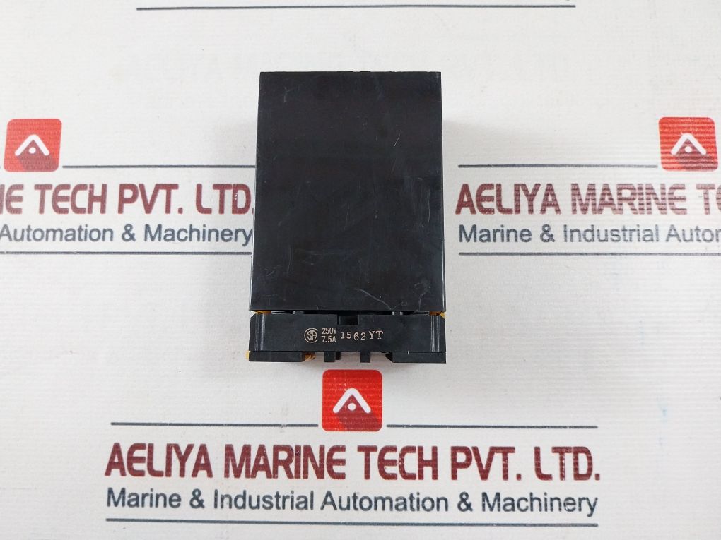 Ohnishi Electric Me-103 Dc V To V Signal Transmitter With Base Ac110V