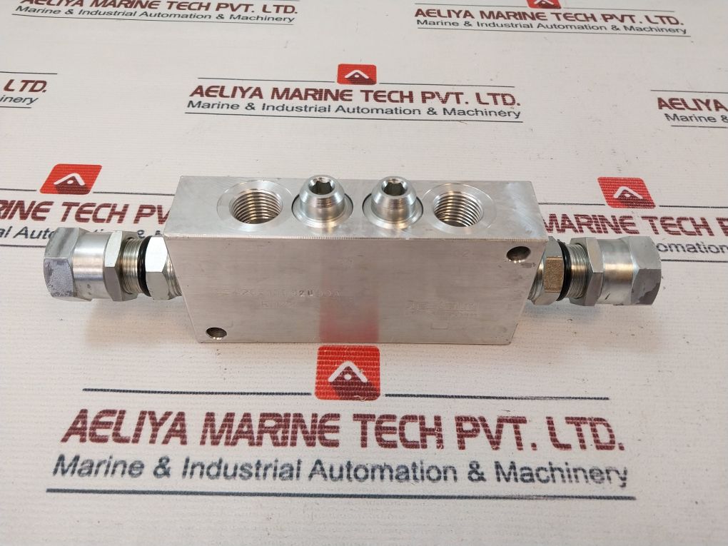 Oil Control 05420510033500A Double Acting Overcenter Valve