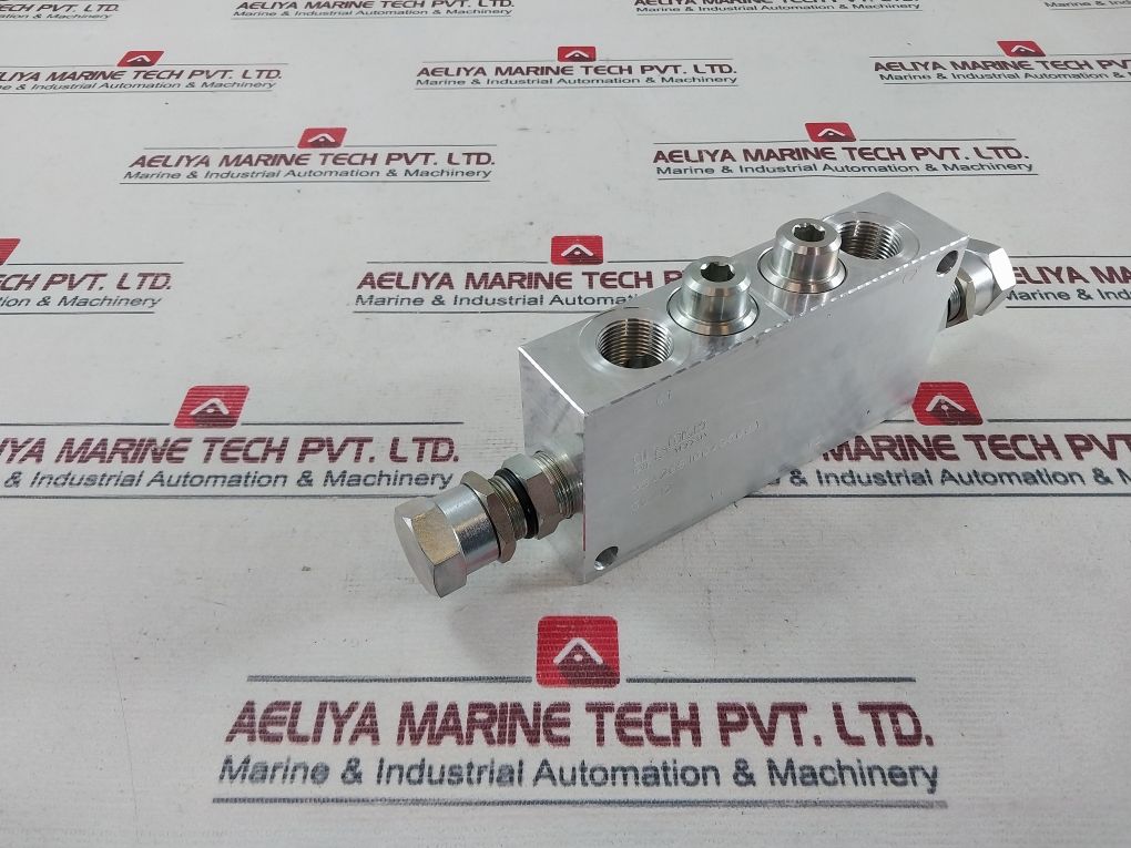 Oil Control 05420510043500A Hydraulic Valve