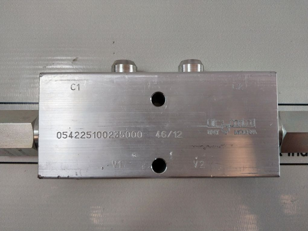 Oil Control 054225100235000 Double Acting Overcentre Valve