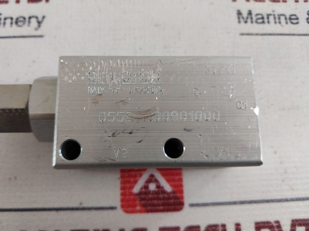 Oil Control 055211100901000 Pilot Control Check Valve