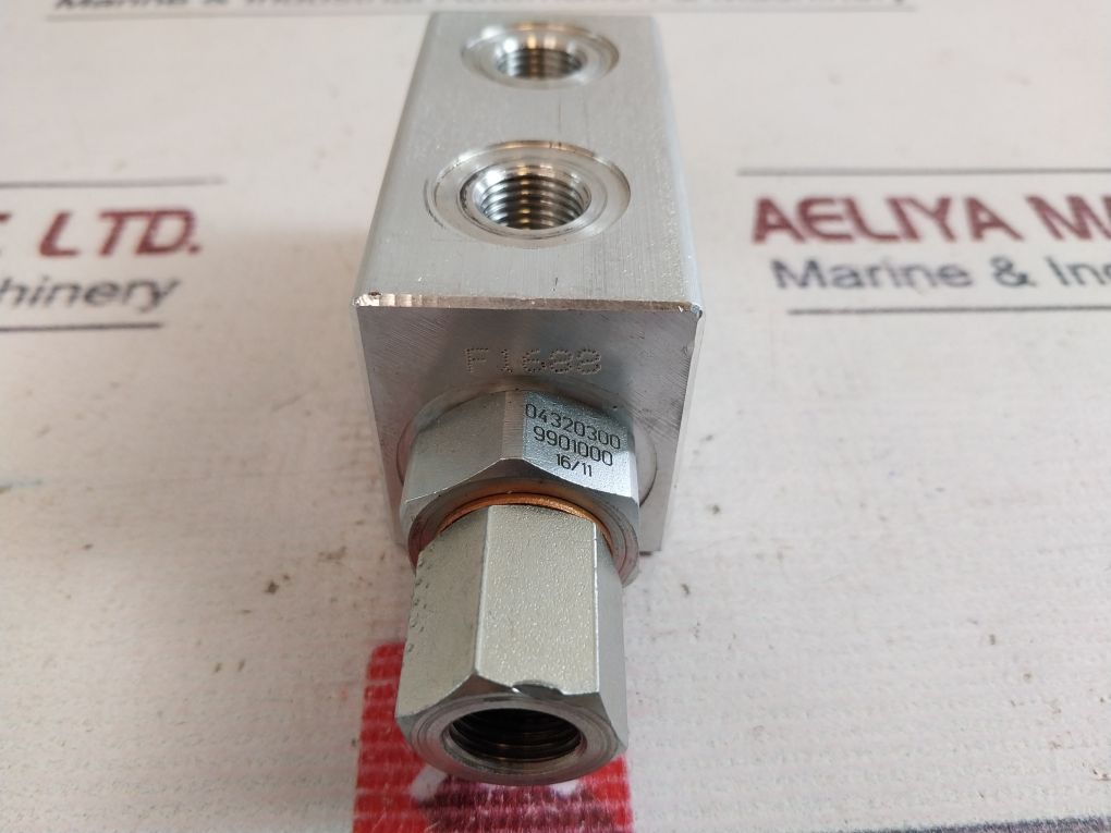 Oil Control 055211100901000 Pilot Control Check Valve