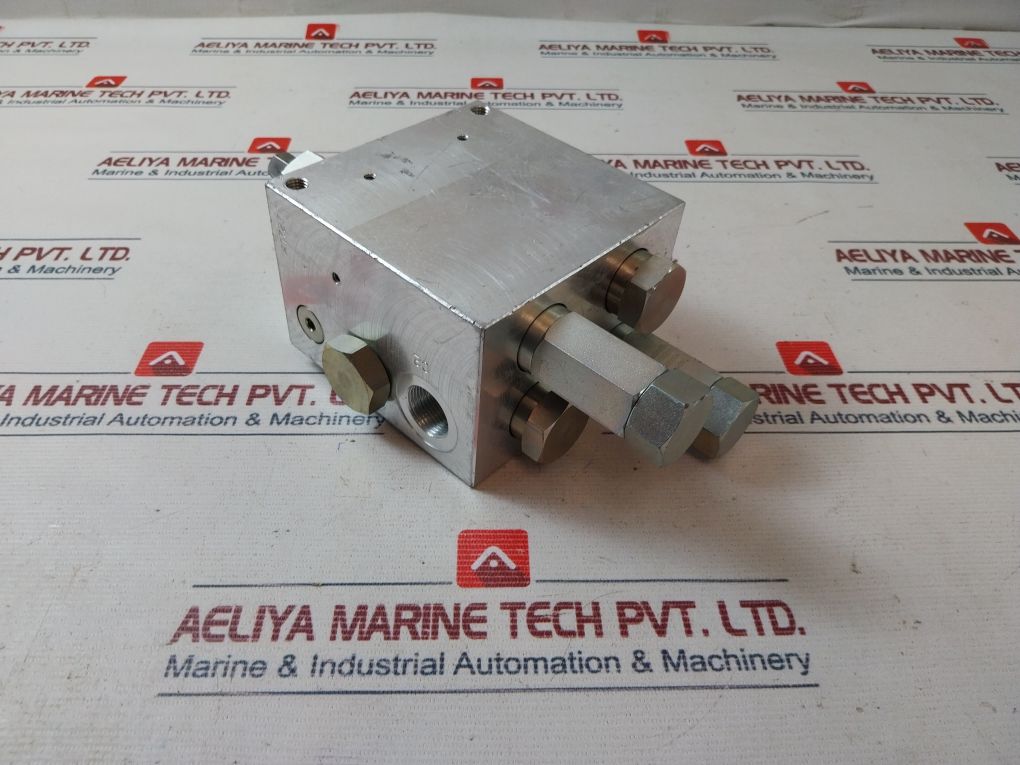 Oil Control 05714710043500A Valve Block