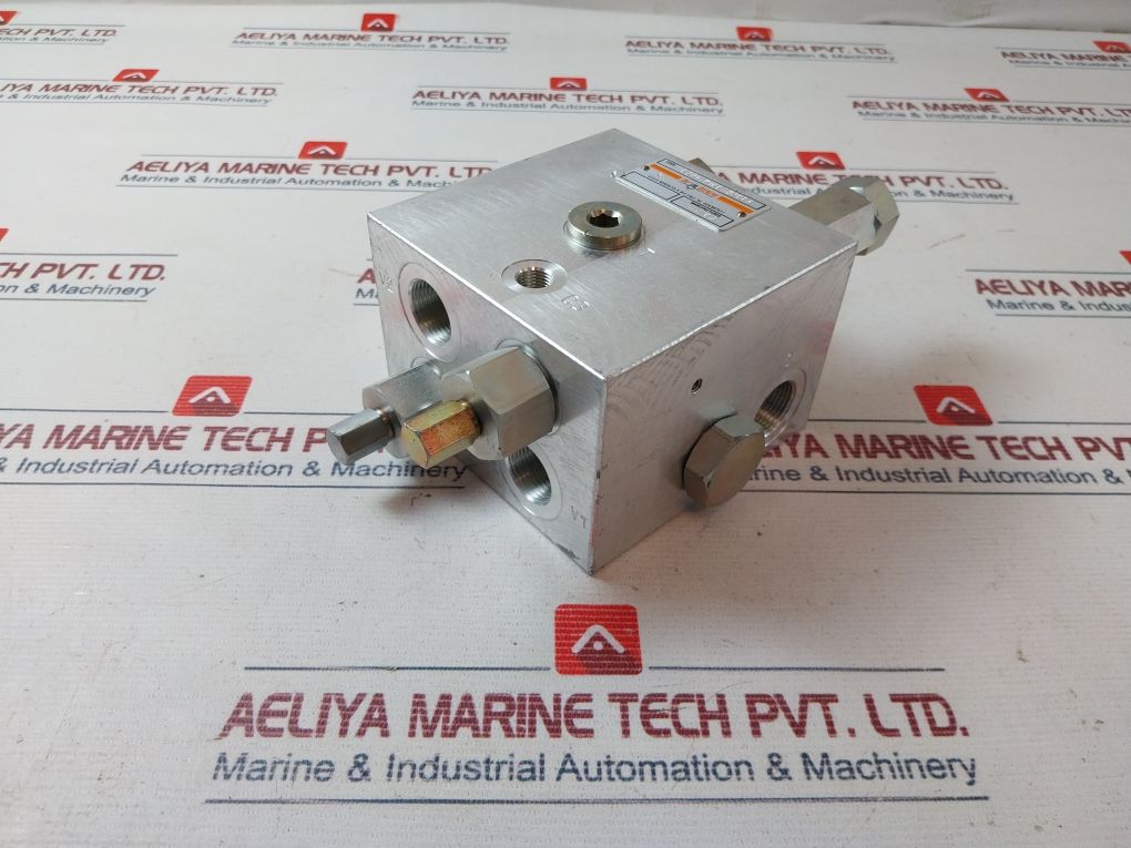 Oil Control 05714710043500A Valve Block