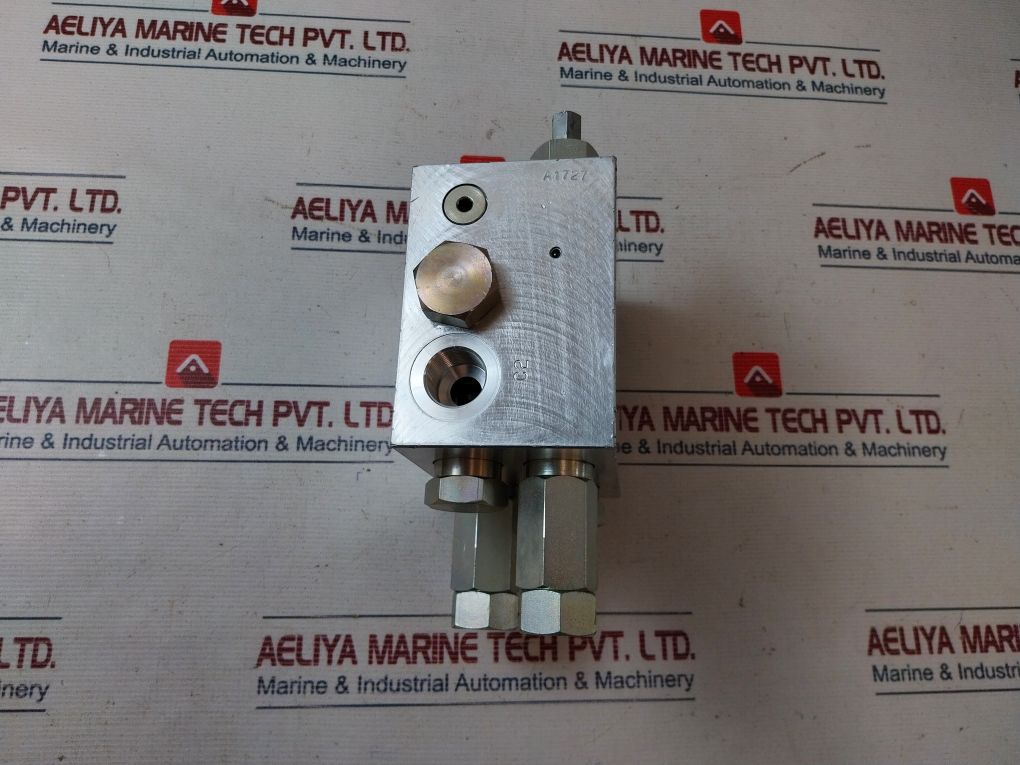 Oil Control 05714710043500A Valve Block