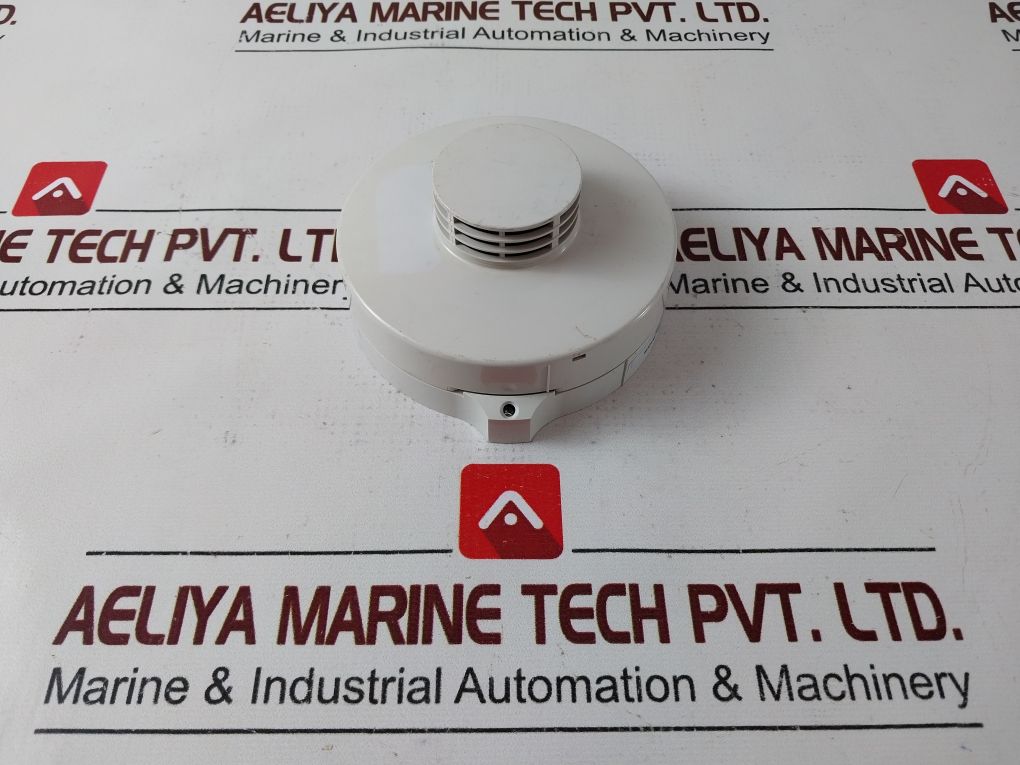 Oki 4352-okb Photoelectric Smoke Detector With Base