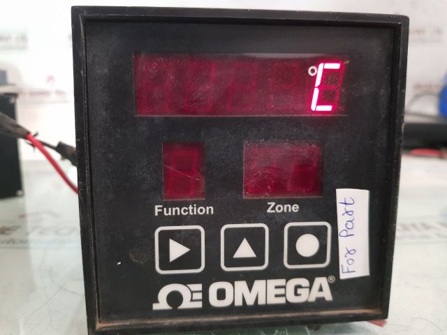 Omega Cn606Rtd3-10 Temperature Controller (Button Not Working/ Display Issues)