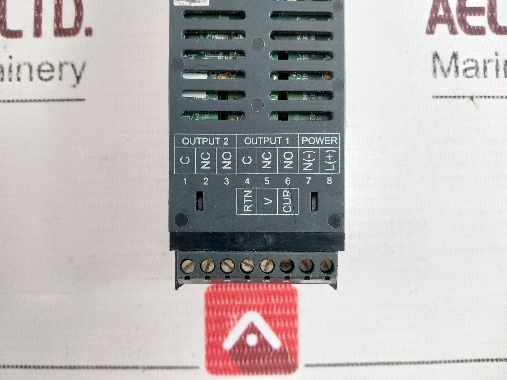 Omega Cni3233-sm Din Process Temperature Microprocessor Controller Panel Meter