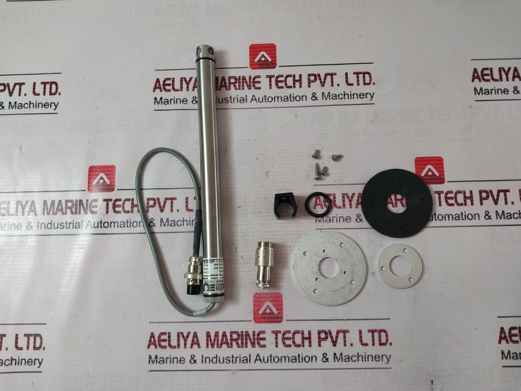 Omega Hx94C Humidity Temperature Transmitter 821958 Set