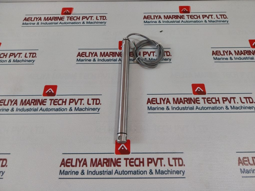 Omega Hx94Cw Temperature Transmitter 821958 4-20 Ma Set