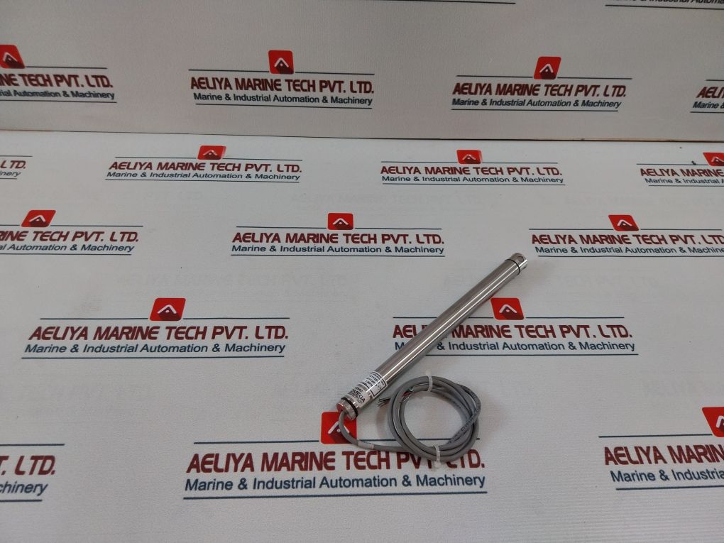 Omega Hx94Cw Temperature Transmitter 821958 4-20 Ma Set