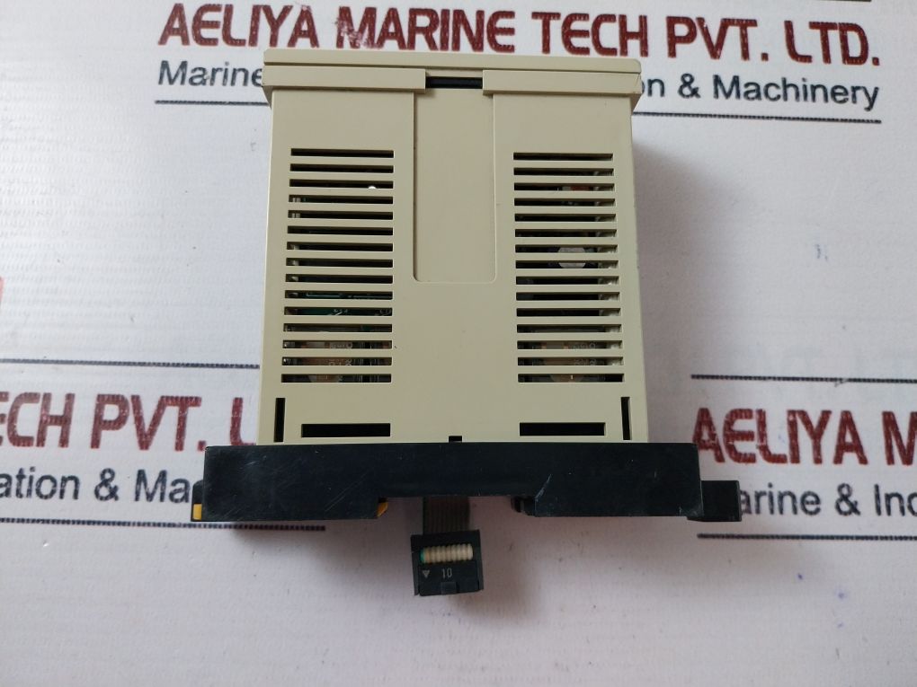 Omron 3G2A3-0C221 Programmable Controller