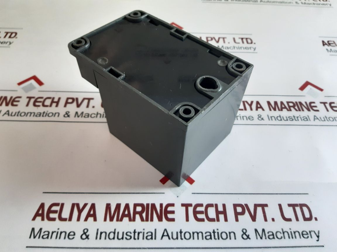 Omron 61F-11 Floatless Level Switch With 61F-g Relay Unit
