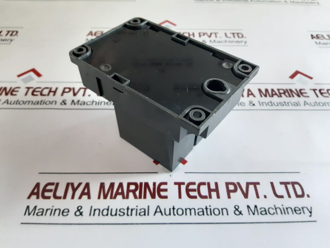 Omron 61F-11 Floatless Level Switch With 61F-g Relay Unit
