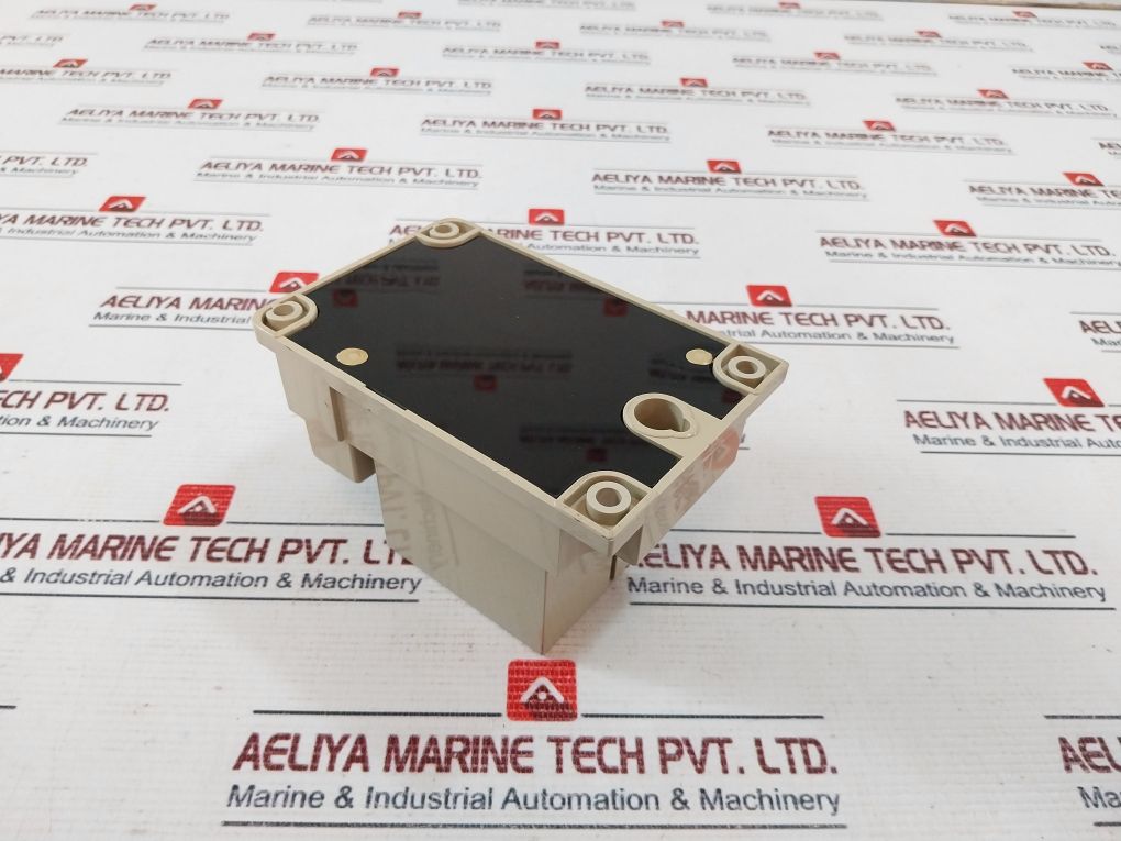 Omron 61F-g Floatless Level Switch With 61F-11 Relay Unit 50/60Hz