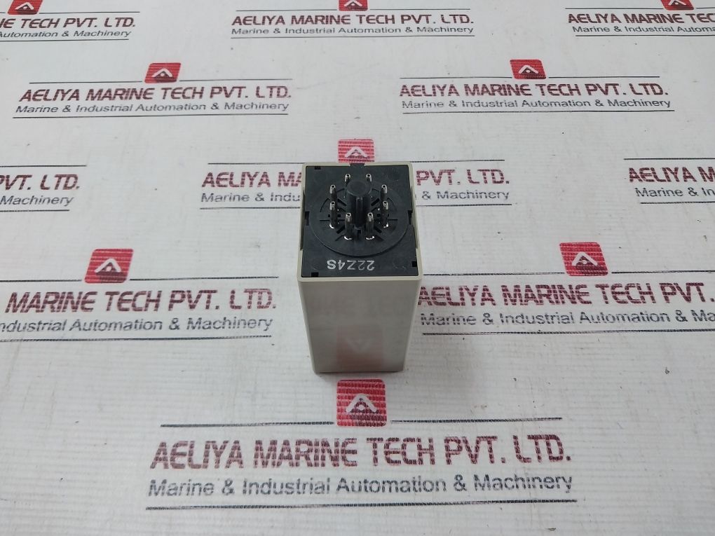 Omron 61F-gp-n8 Floatless Level Switch W/ Pfc-n8 Retaining Clips