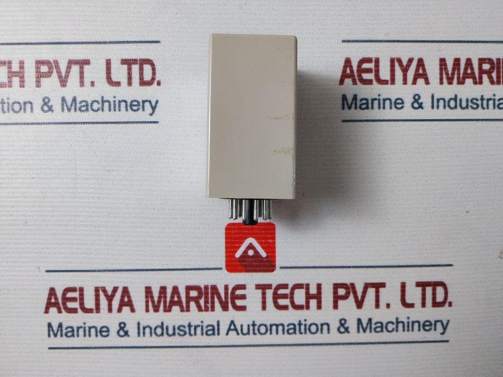 Omron 61F-gp-n Floatless Level Switch 100V Ac