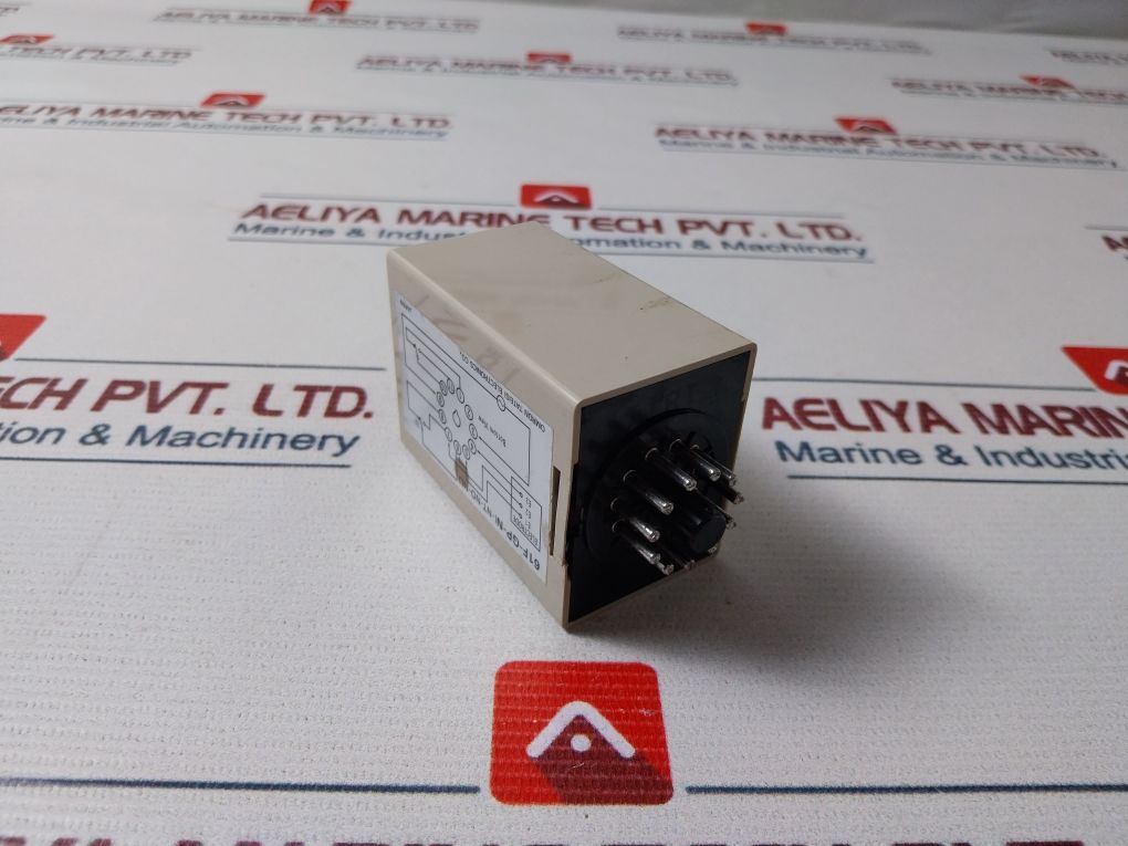 Omron 61F-gp-n Floatless Level Switch 100V Ac