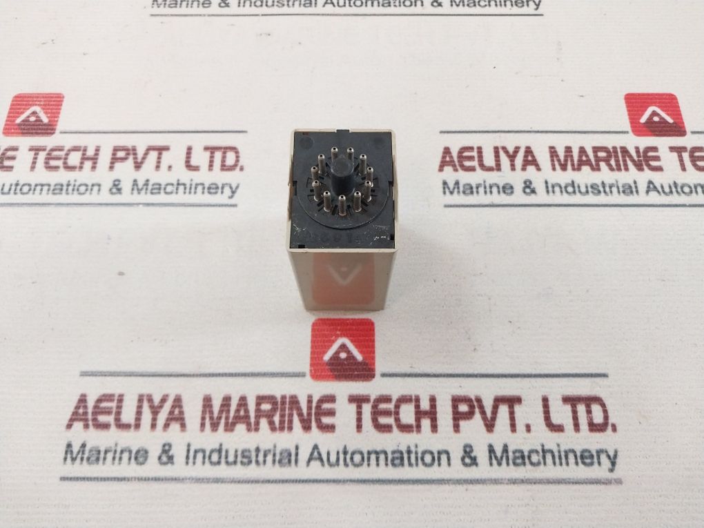 Omron 61F-gp-n Floatless Level Switch 100 Vac 50/60Hz