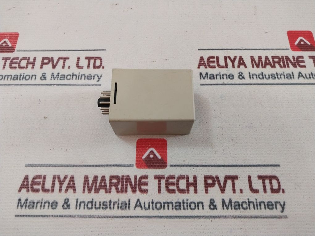 Omron 61F-gp-n Floatless Level Switch 100 Vac 50/60Hz