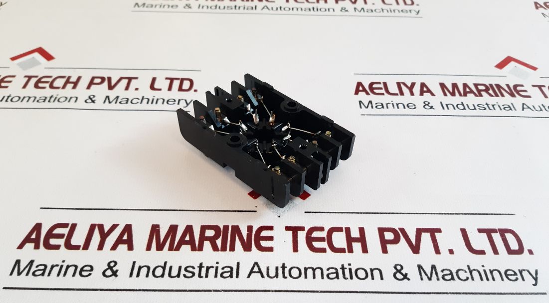 Set Of 7X Omron 8Pf Relay Base