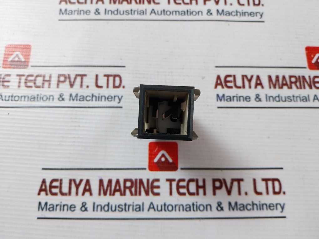 Omron A3Pa-704 Lighted Pushbutton Switch A3Pa-90D11-24E G