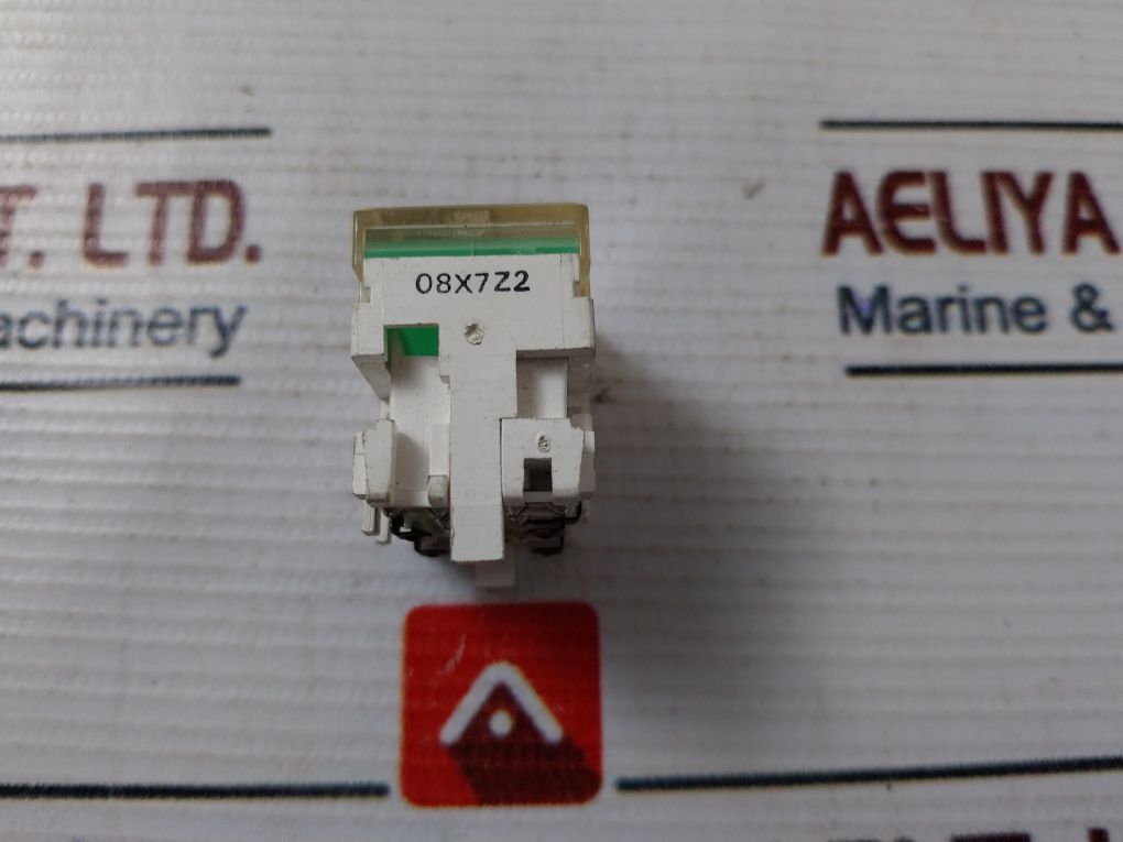 Omron A3Pa-704 Lighted Pushbutton Switch A3Pa-90D11-24E G