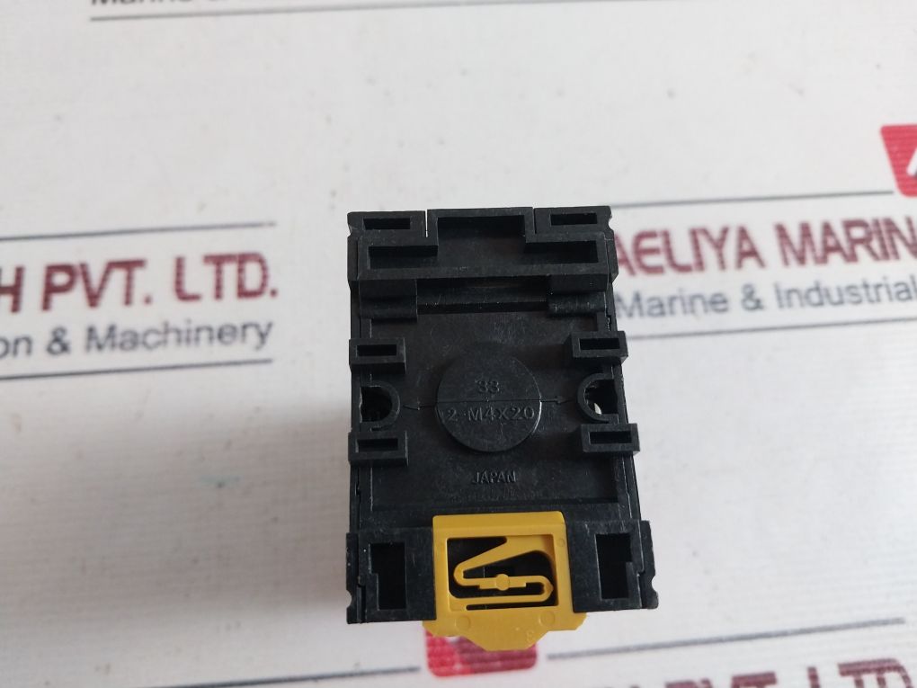 Omron Atss Off Delay Timer With Base 10Sec 220Vac 50/60Hz