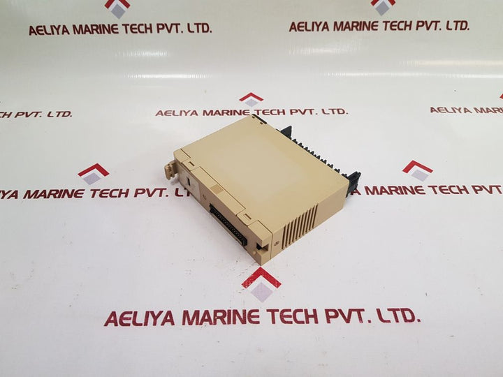Omron C200H-0C224 Output Unit 24Vdc