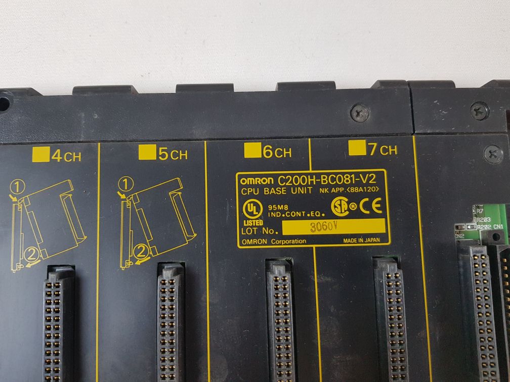 Omron c200h-bc081-v2 cpu base unit free shipping