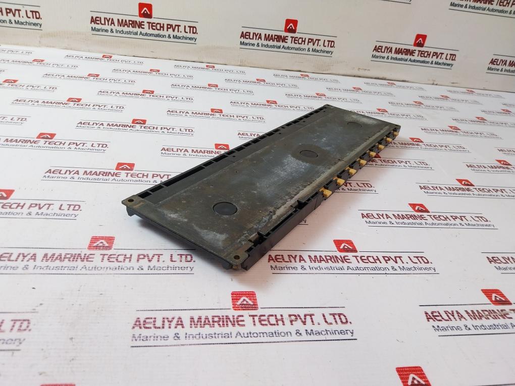 Omron C200H-bc081 Cpu Base Unit