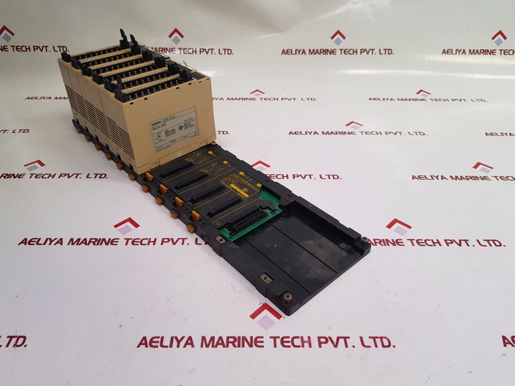 Omron Id212 ,C200H-0C224 Module With C200H-bc101-v2 Cpu Base Unit