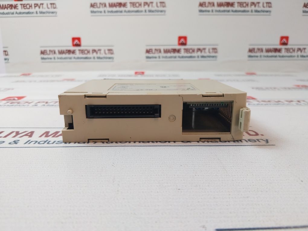Omron C200H-ia222 Input Unit Module