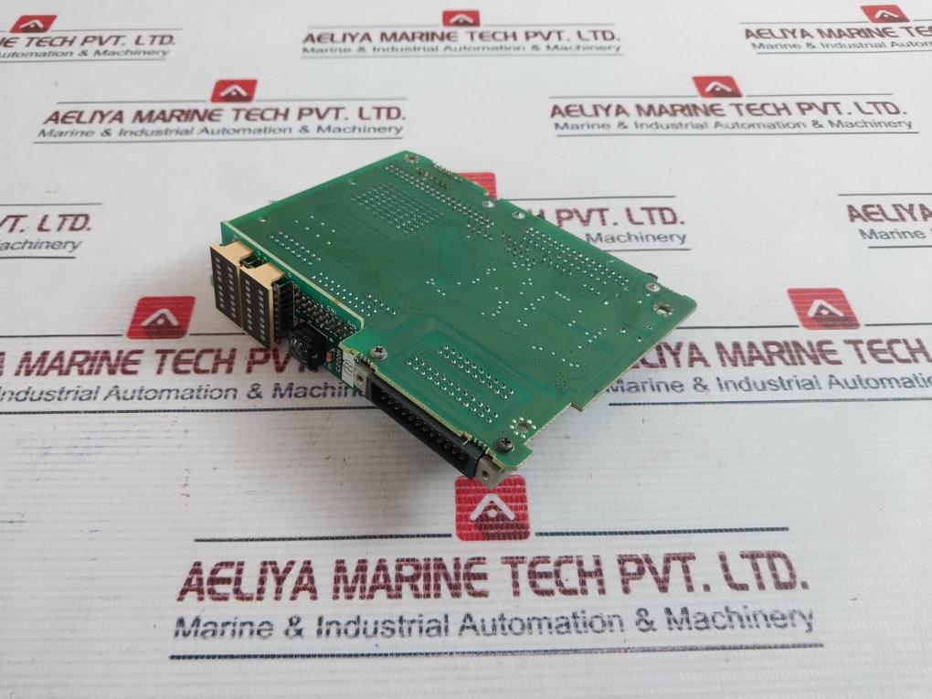 Omron C200H-id215-1 Pcb Card Pwb (1) 1365879-4D