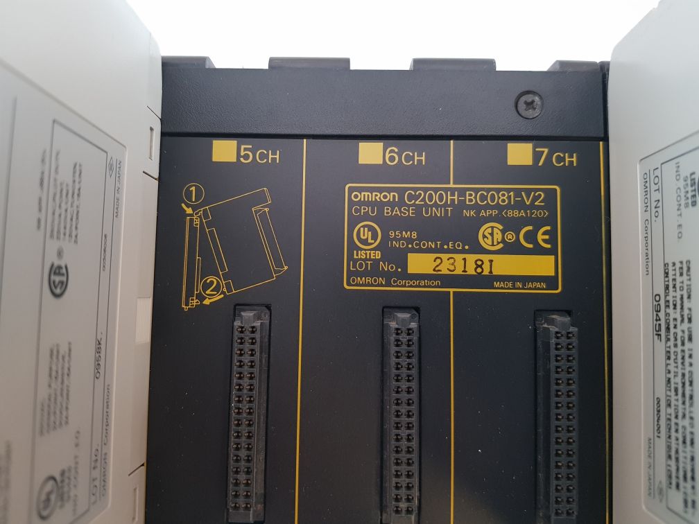 Omron Oc222,C200H-oc224,C200H-ps221, Module Rack With C200H-bc081-v2
