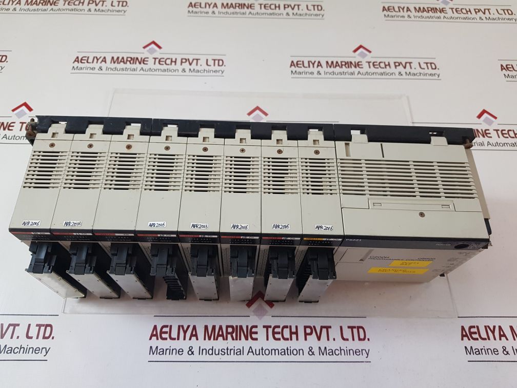 Omron id212,od211,c200h-ps221 module rack