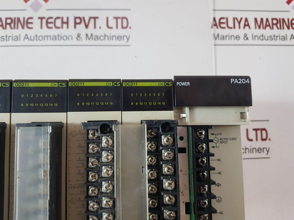 Omron ad041-v1,od211,oc211,c200hw-pa204 module rack