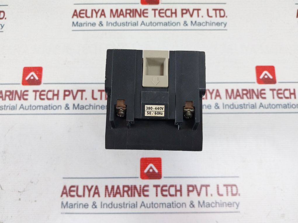 Omron C2T-5B Motor Starter Coil 50/60Hz