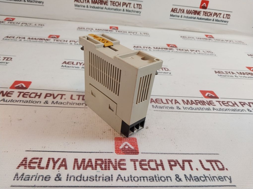 Omron C4K-or2 Output Unit 24Vdc/250Vac 2A