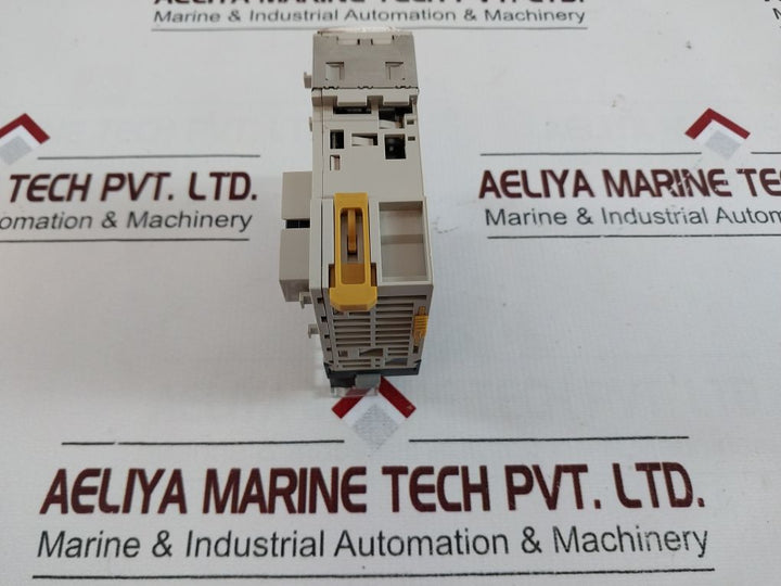 Omron Cj1W-id211 Input Unit 24V Dc 7Ma