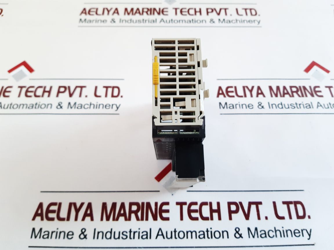 Omron Cj1W-id211 Input Unit 24Vdc ,7Ma