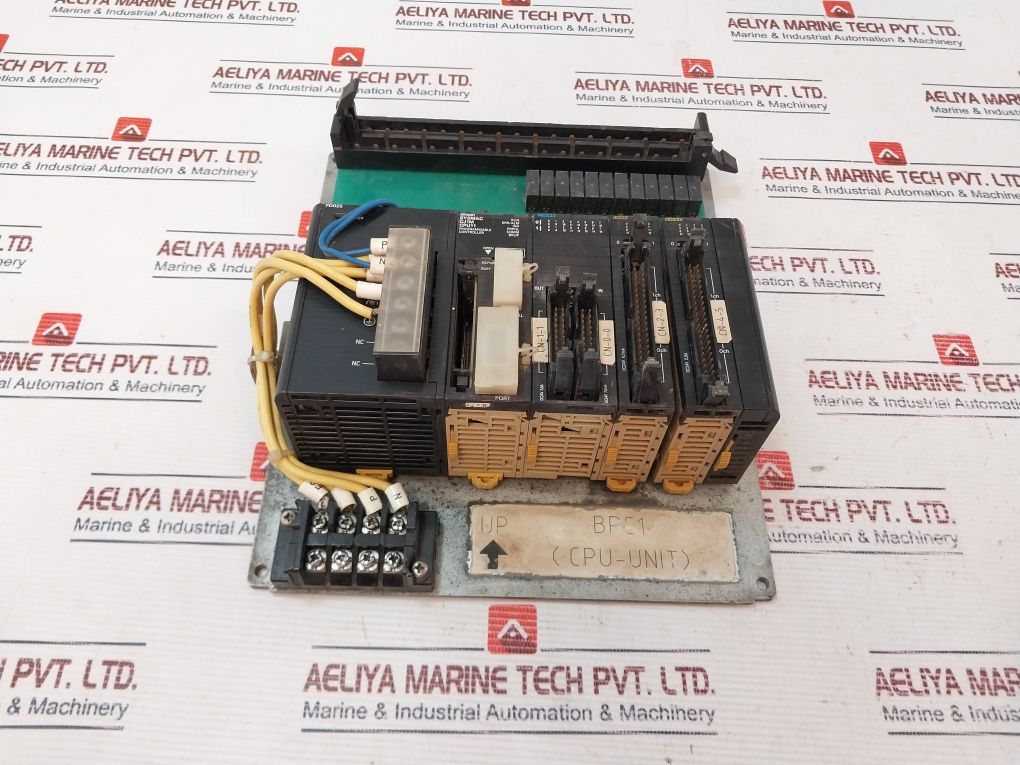 Omron Cj1W-pd025 Power Supply Unit Dc24V 0.5A