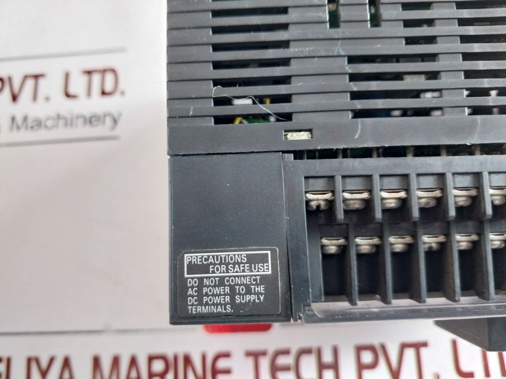 Omron Cp1E-n40Dr-d Programmable Controller 24V