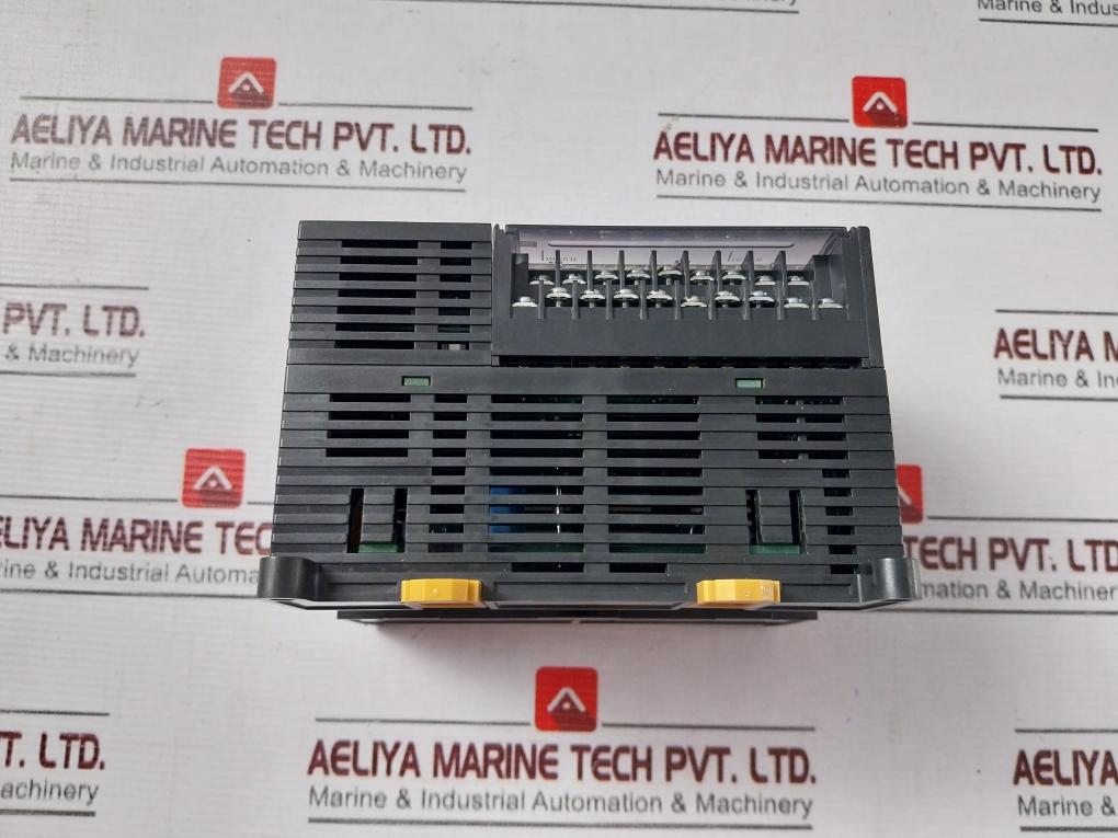 Omron Cp1L-m30Dt1-d Programmable Controller