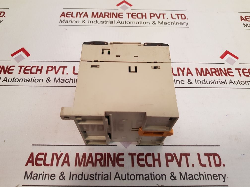 Omron Sysmac Cpm1A-20Cdr-a Programmable Controller