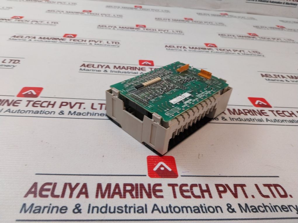 Omron Cpm2A-20Cdr-a Programmable Controller 100-240 Vac