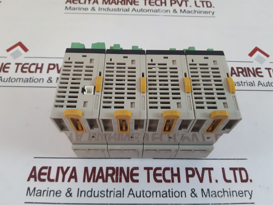 Omron Cpm2C-8Er,Mad11,Ts001,8Er Module Rack